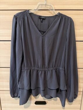 The Limited Gray Textured V-Neck Peplum Blouse